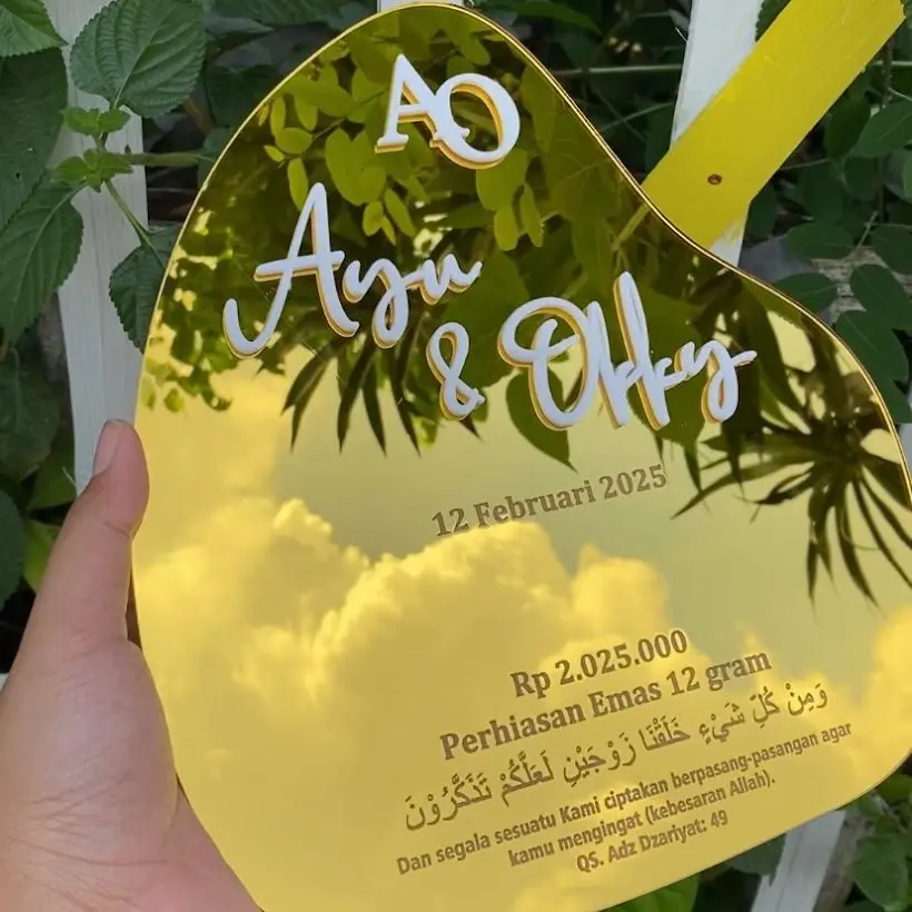 Inspirasi dekorasi mahar akrilik mirror gold untuk pernikahan di Surabaya